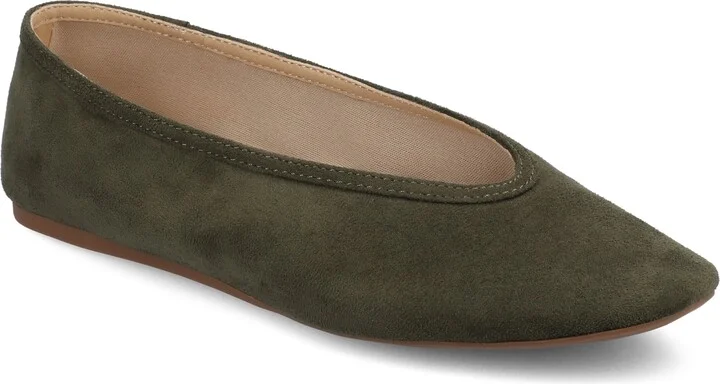 Journee Women's Fortune Casual Ballet Flats