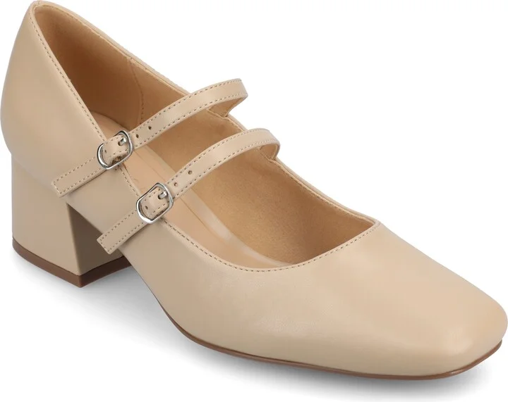 Journee Women's Nally Pumps