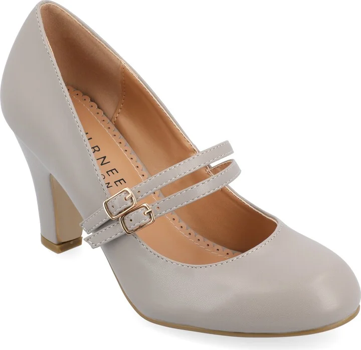 Journee Women's Narrow Width Windy Pumps