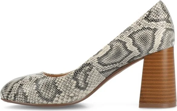 Journee Women's Seraphina Pumps, Beige - Image 5