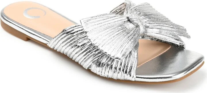 Journee Women's Serlina Flat Sandals