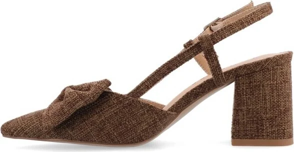 Journee Women's Tailynn Medium and Wide Width Pumps, Wheat - Image 4