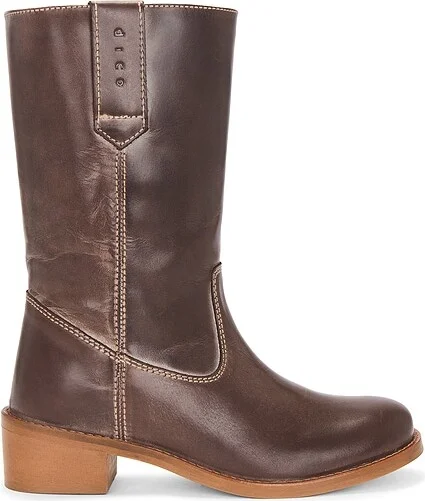 Julia Gaucho Boot in Brown Escovado