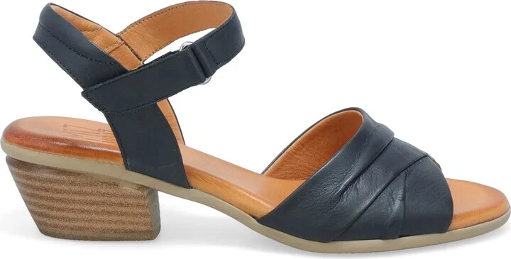 Kacie Ankle Strap Sandal - Image 3