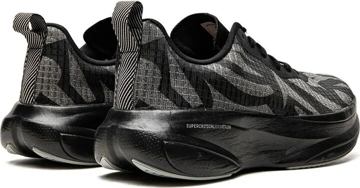 Kaiju low-top sneakers - Image 3
