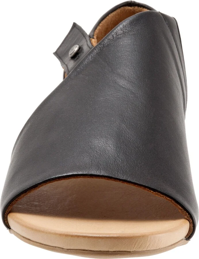 Kale Flat Sandal - Image 4