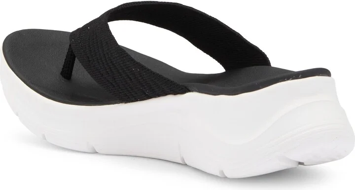 Kamaryn Thong Sandal - Image 2