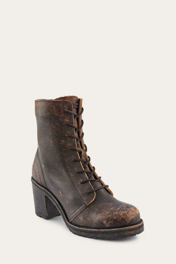 Karen Combat - Pre-Loved
