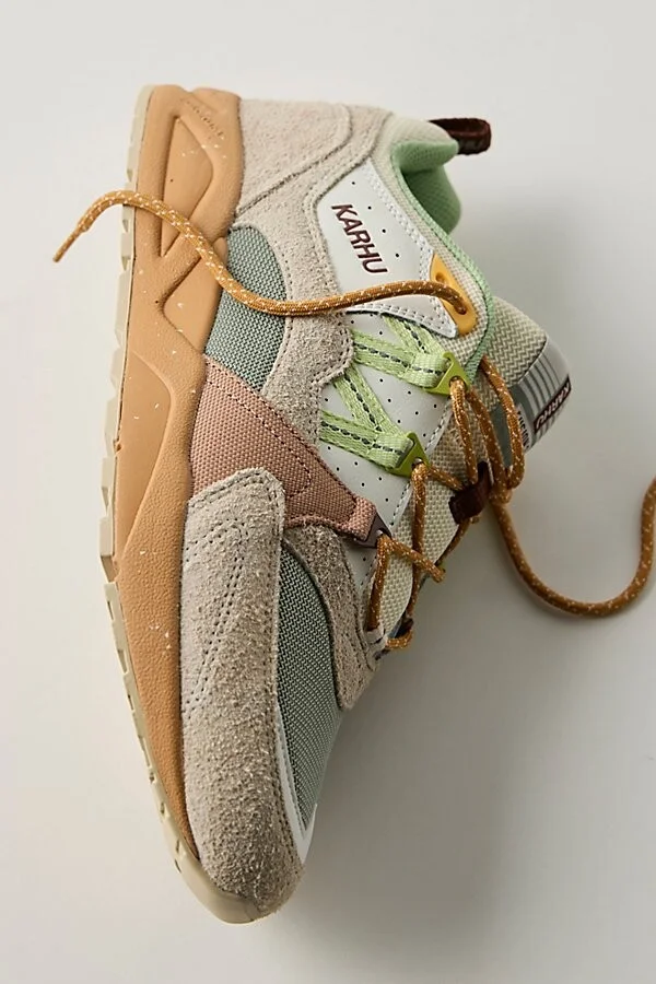 Turtledove/shadow Lime