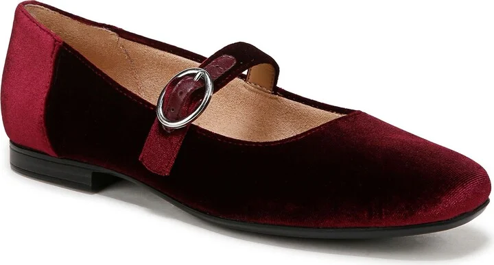Kari Mary Jane Flat