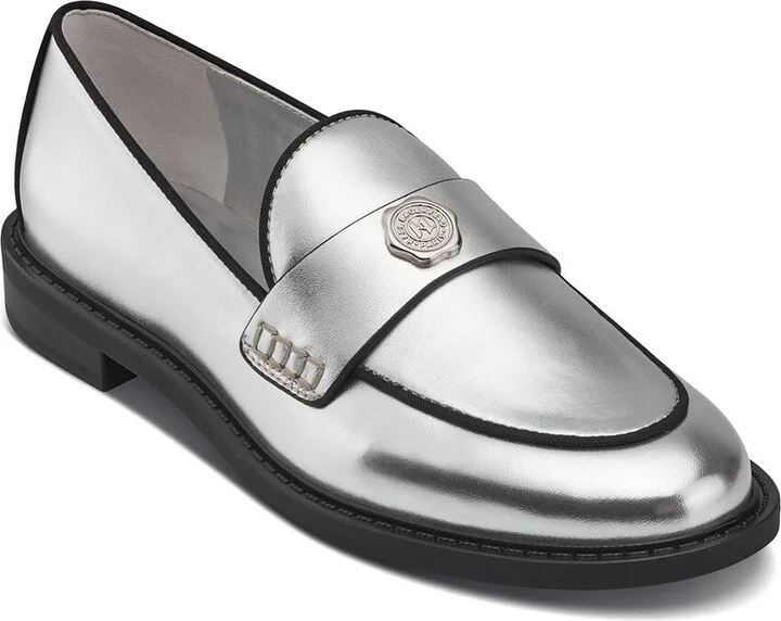 KARL LAGERFELD Rylyn Loafer