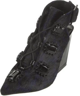 Kat Maconie - Image 2