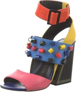 Kat Maconie - Image 2