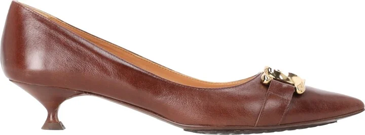 Kate Chain-Embellished Kitten Heel Pumps in Brown Leather