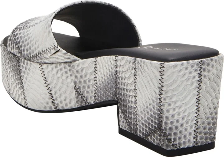 Katy Perry Women's Busy Bee Slip-On Sandals - Image 11