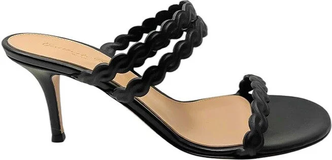 Kay Mules 70