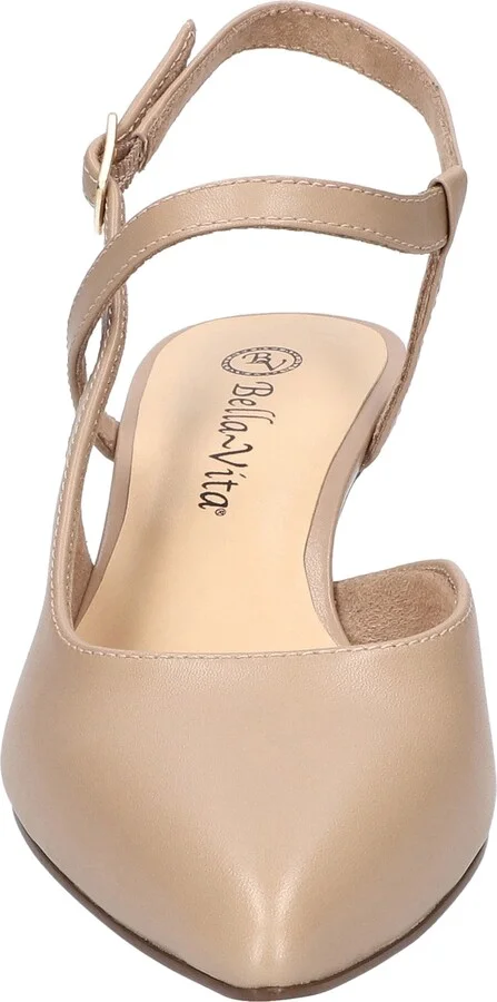 Kayce Pointed Toe Pump - Image 10