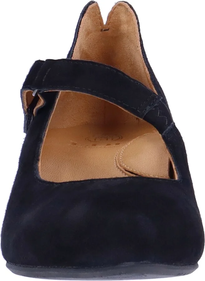 Kayva Asymmetric Kitten Heel Pump - Image 4