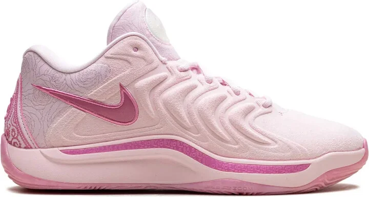 KD17 "Aunt Pearl" sneakers