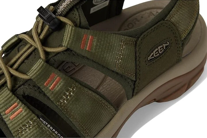 KEEN Newport H2 Men's Sandals Winter Moss/Chevron : 7.5 D - Medium, Textile - Image 7