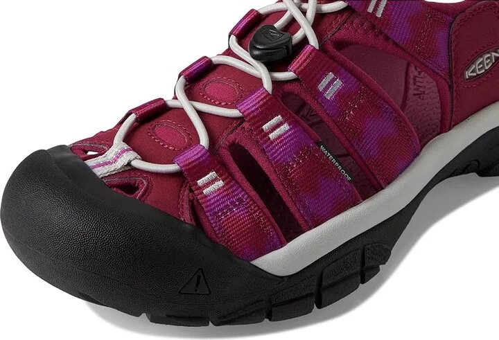 KEEN Newport H2 Women's Shoes Beaujolais/Star White : 6.5 B - Medium, Synthetic/Textile - Image 7