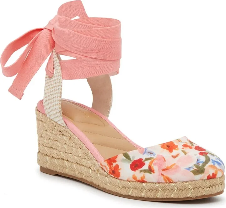 Light Pink/Red/Blue Floral Print