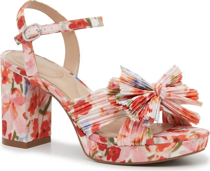 Light Pink/Red/Blue Floral Print
