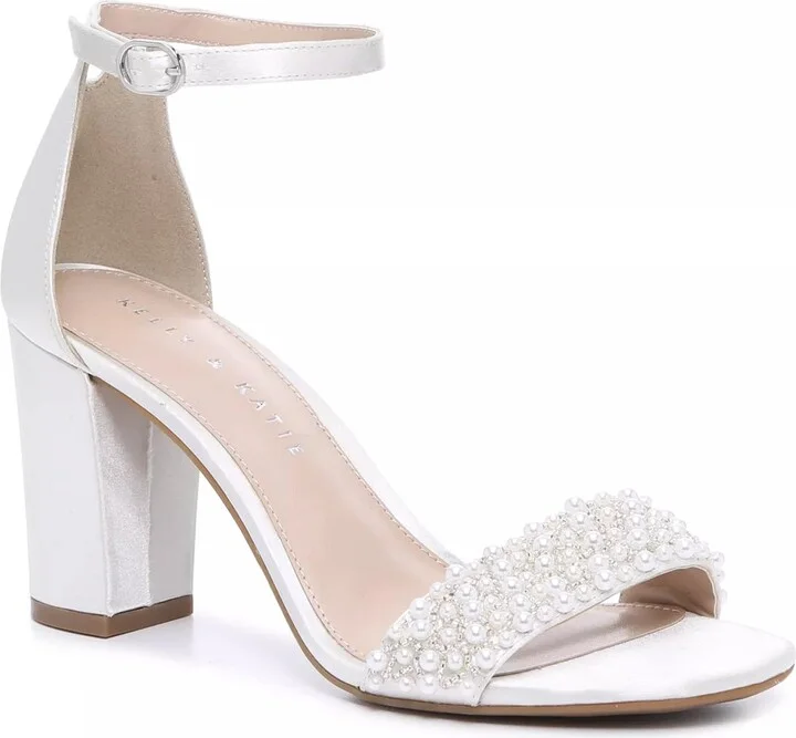 Kelly & Katie Hildie Sandal