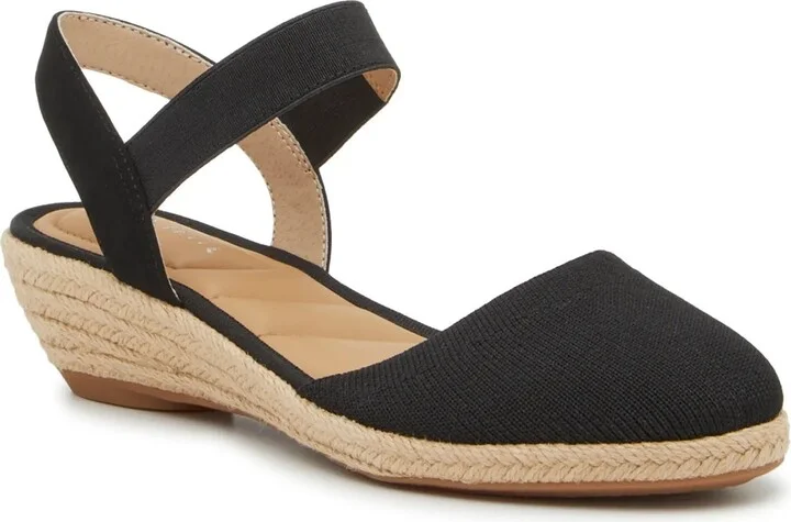 Kelly & Katie Wide Width Esmo Wedge Pump