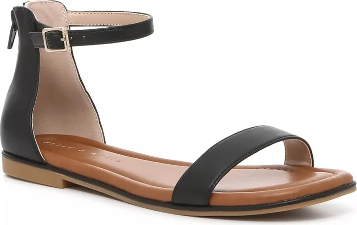 Kelly & Katie Wide Width Nymie Sandal