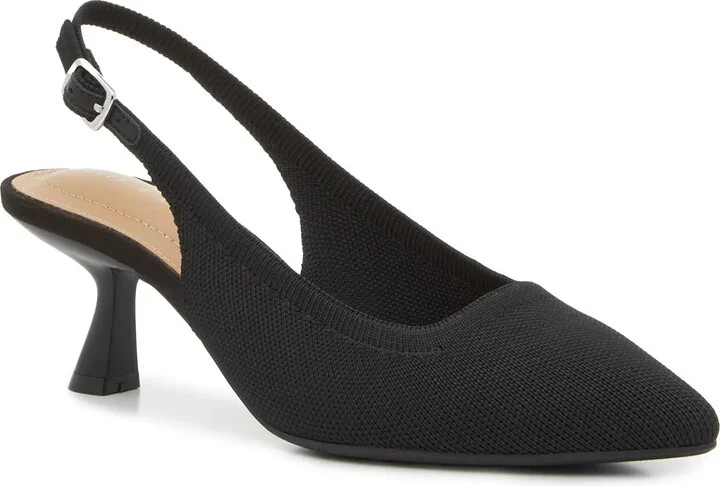 Kelly & Katie Zaria Pump
