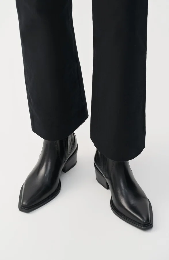 Kelsey Pointed Toe Chelsea Boot - Image 2