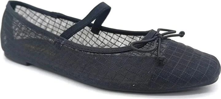 Kenneth Cole New York Myra Mary Jane Flat