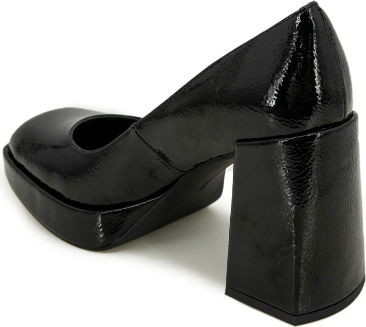 Kenneth Cole New York Women's Bri Platform Pumps - Image 11