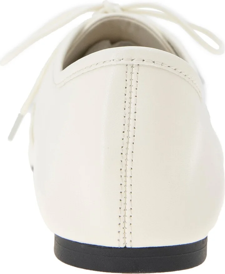 Kenneth Cole New York Women's Justice Square Toe Lace Up Flats - Image 8