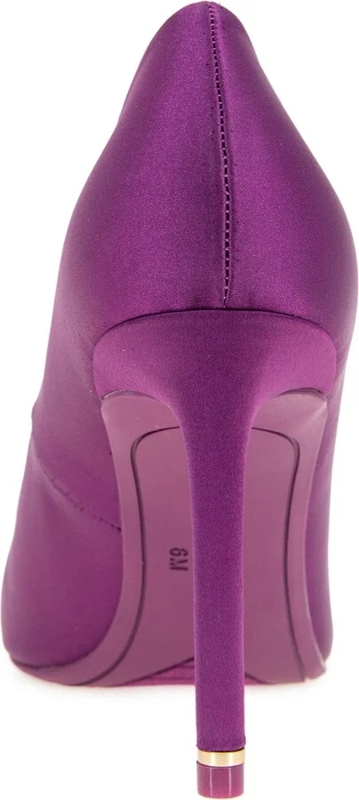 Kenneth Cole New York Women's Quinnly Jewel Slip On Pumps - Image 11