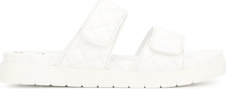 Kenneth Cole New York Women's Reeves Quilted Two Band Flat Sandals - Image 2