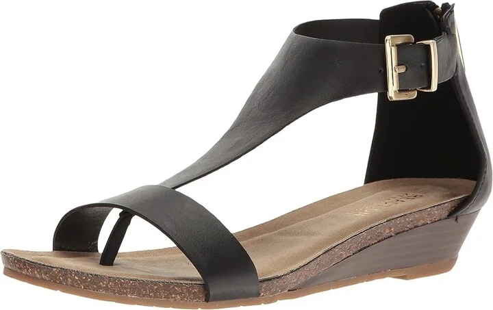 Kenneth Cole Reaction Great Gal Women's Sandals Black : 5 M, Synthetic - Image 2