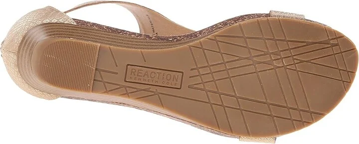 Kenneth Cole Reaction Great Gal Women's Sandals Soft Gold : 5 M, Synthetic - Image 4