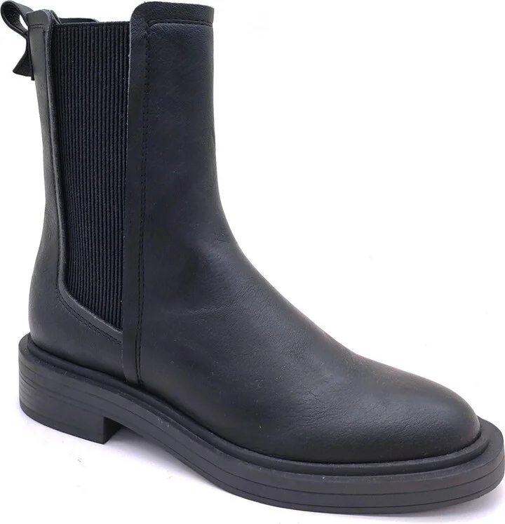 Kenneth Cole Reaction Women's Anabelle Chelsea Zipper Booties
