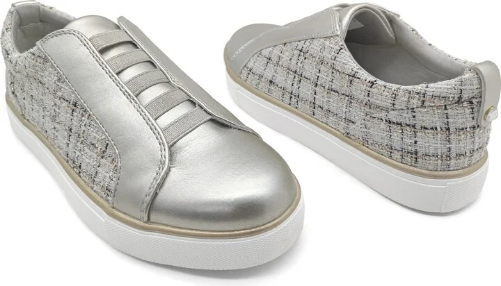 Kenneth Cole Reaction Women's Bonnie Round Toe Sneakers - Image 6