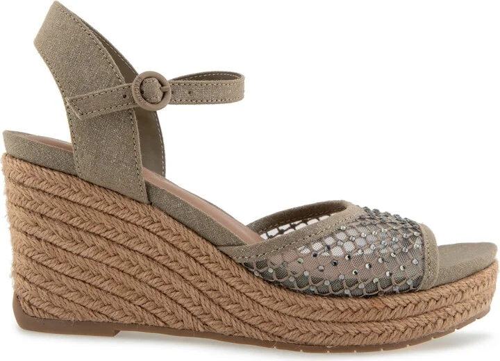 Kenneth Cole Reaction Women's Caegan Wedge Sandals - Image 7