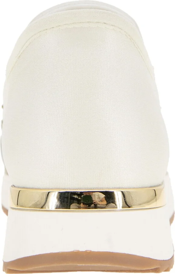 Kenneth Cole Reaction Women's Cameron Easy On Puff Sneakers - Image 8