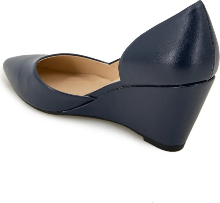 Kenneth Cole Reaction Women's Eltinn D'Orsay Wedge Pumps - Image 11