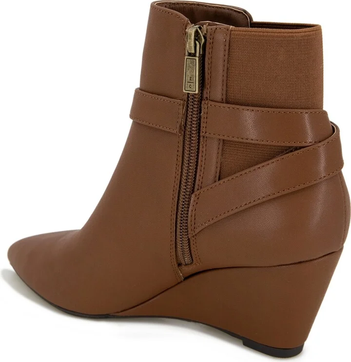 Kenneth Cole Reaction Women's Emmie Wedge Dress Booties - Image 11
