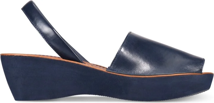 Kenneth Cole Reaction Women's Fine Glass Wedge Sandals - Image 9