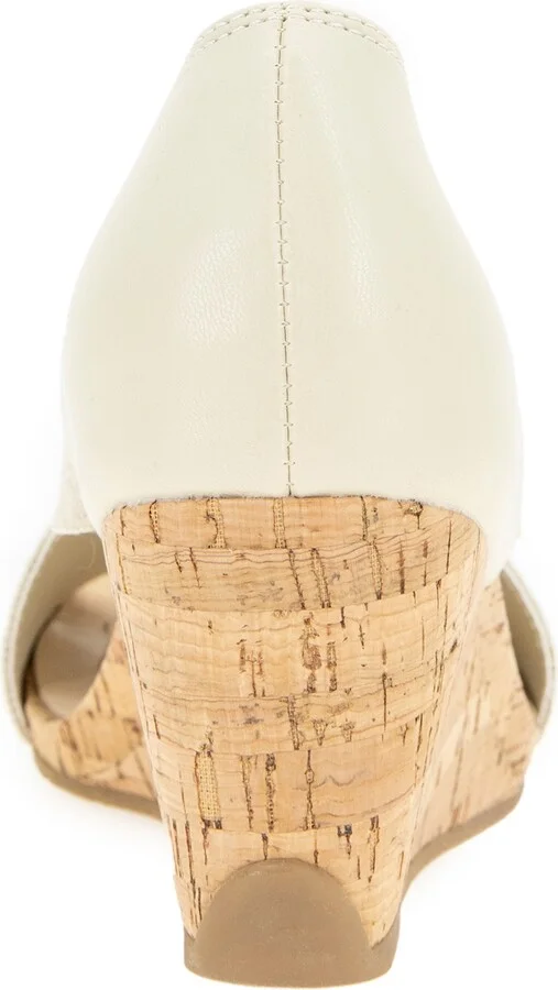 Kenneth Cole Reaction Women's Gelena Stretch Wedge Sandals - Image 8