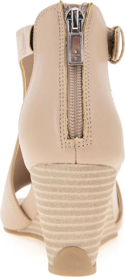 Kenneth Cole Reaction Women's Gracie Wedge Sandals - Image 8
