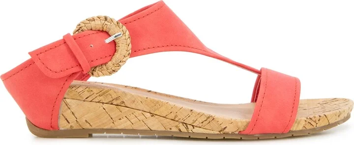 Kenneth Cole Reaction Women's Great Buckle Wedge Sandals - Image 7