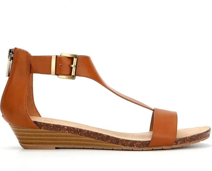 Kenneth Cole Reaction Women's Great Gal Sandals - Image 11